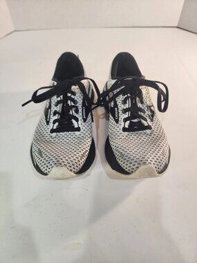 Brooks Women's Black and White Adrenaline GTS 22 Running Shoes Size 6.5